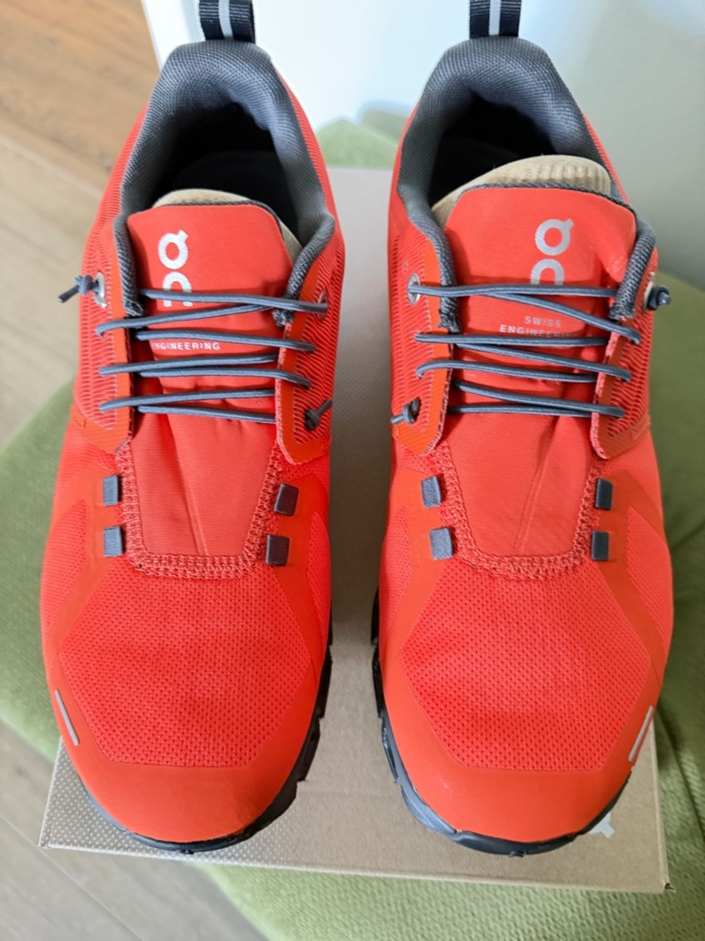 On Running Women’s Cloud 5 Warerproof Red Running Shoes S 8 - Picture 3 of 10